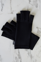 MY SHIELD BASALT ZWART UPF 50+ handschoenen met open-tip design